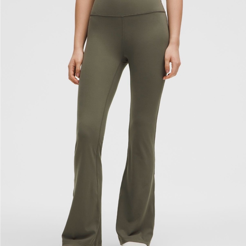 Lululemon groove nulu super high rise flared pant